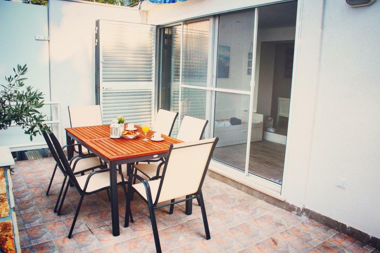 O Sole Apartment With Private Beach Donji Okrug  Extérieur photo